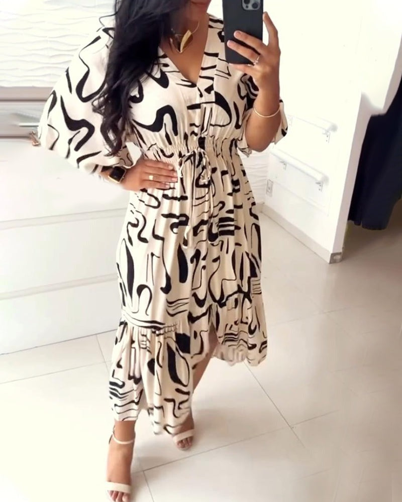V-Ausschnitt Taillenkleid mit Tintenmuster