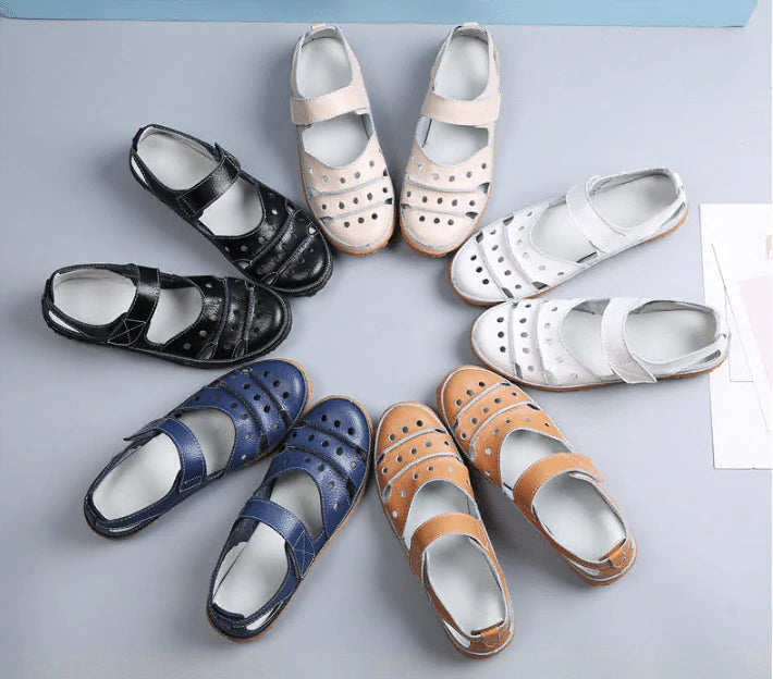Damen-Flachleder-Sandalen mit Hohlhaken