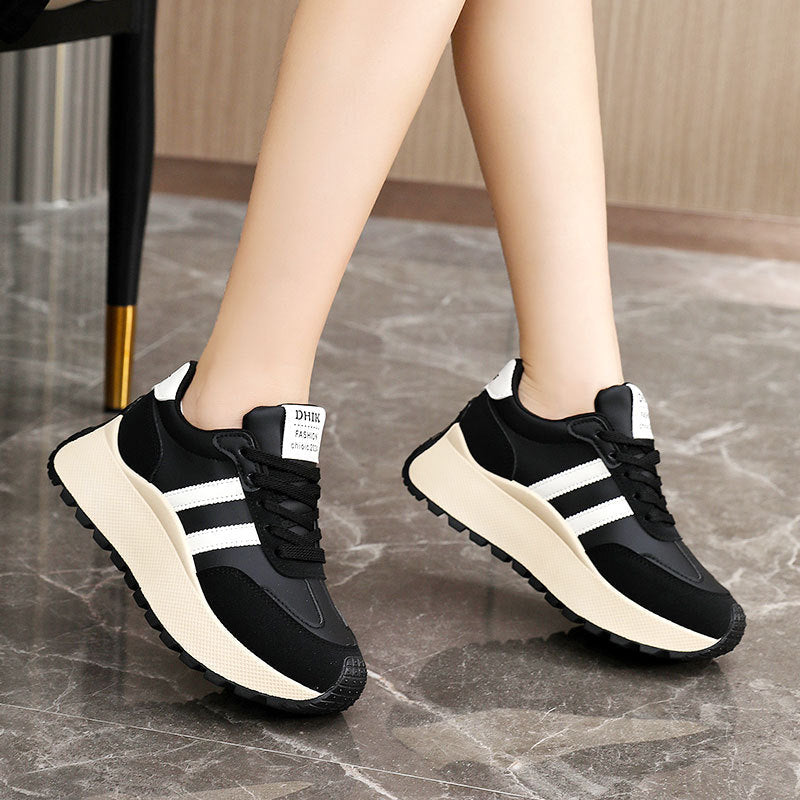 Women's Fashionable Lace Up Platform Walking Sneaker