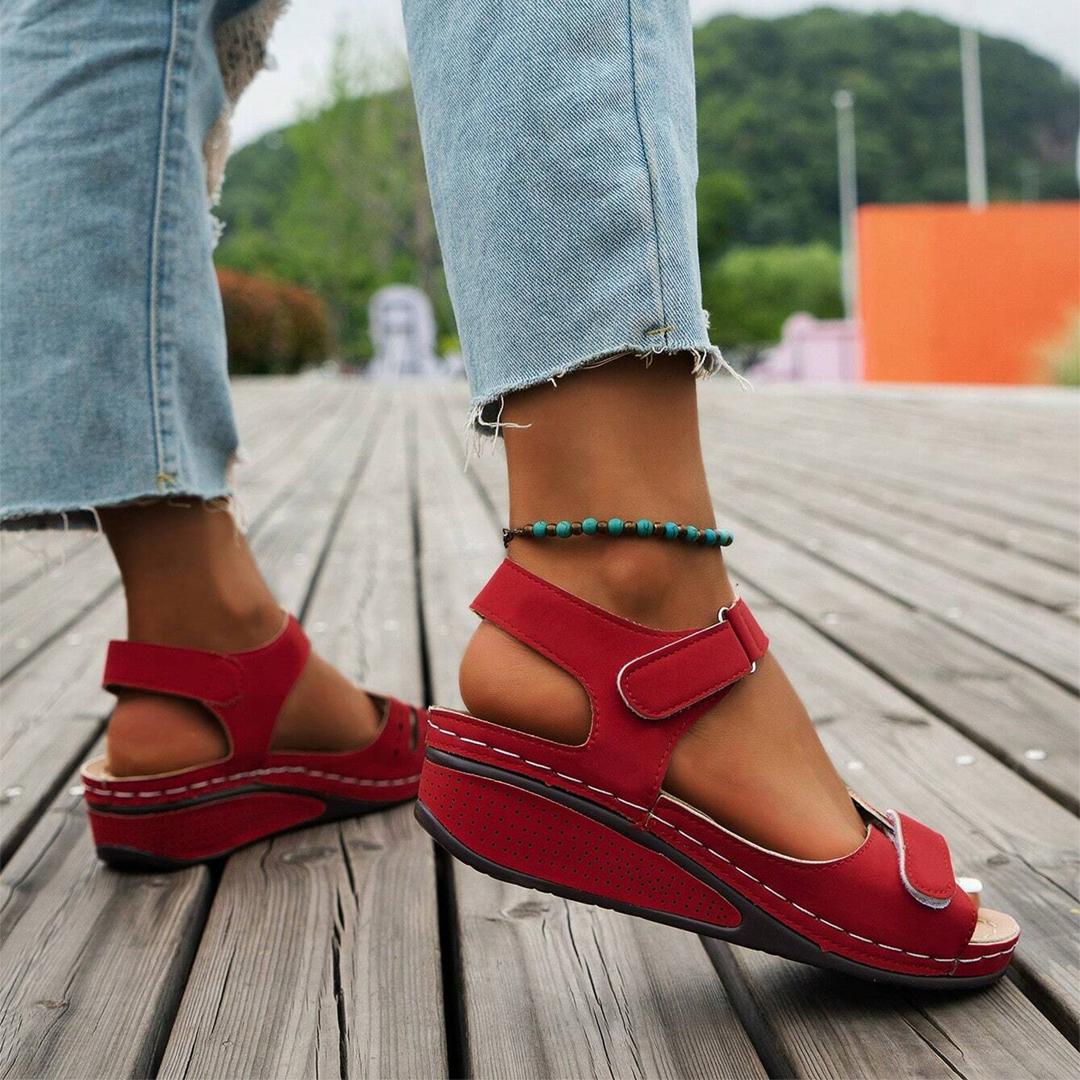 LOOP ANKLE STRAP KEILABSATZ SPORT-SANDALEN