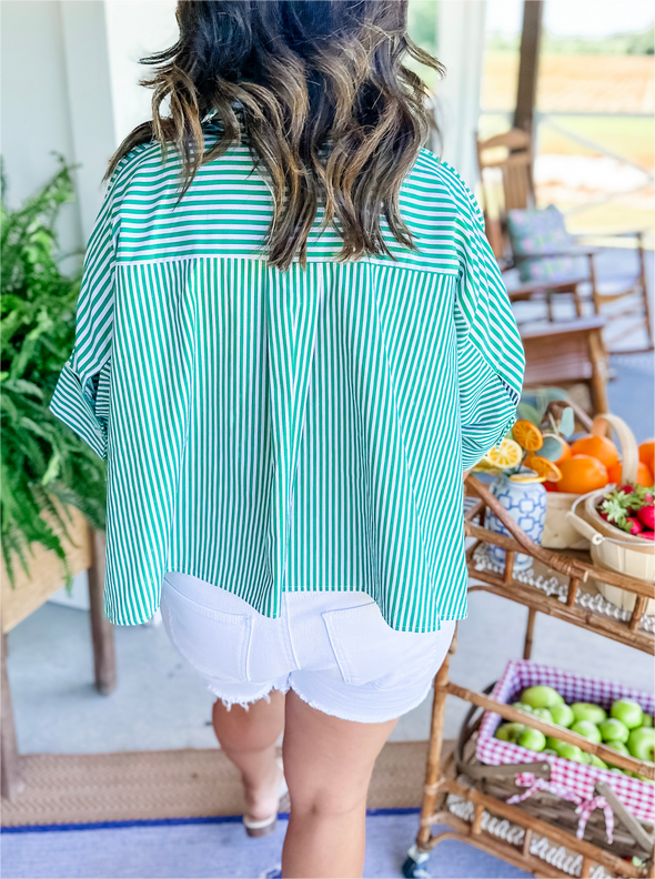 Damen gestreiftes Button-Down-Hemd mit Seitenschlitz und Schwing-Saum (2 kaufen, kostenloser Versand)
