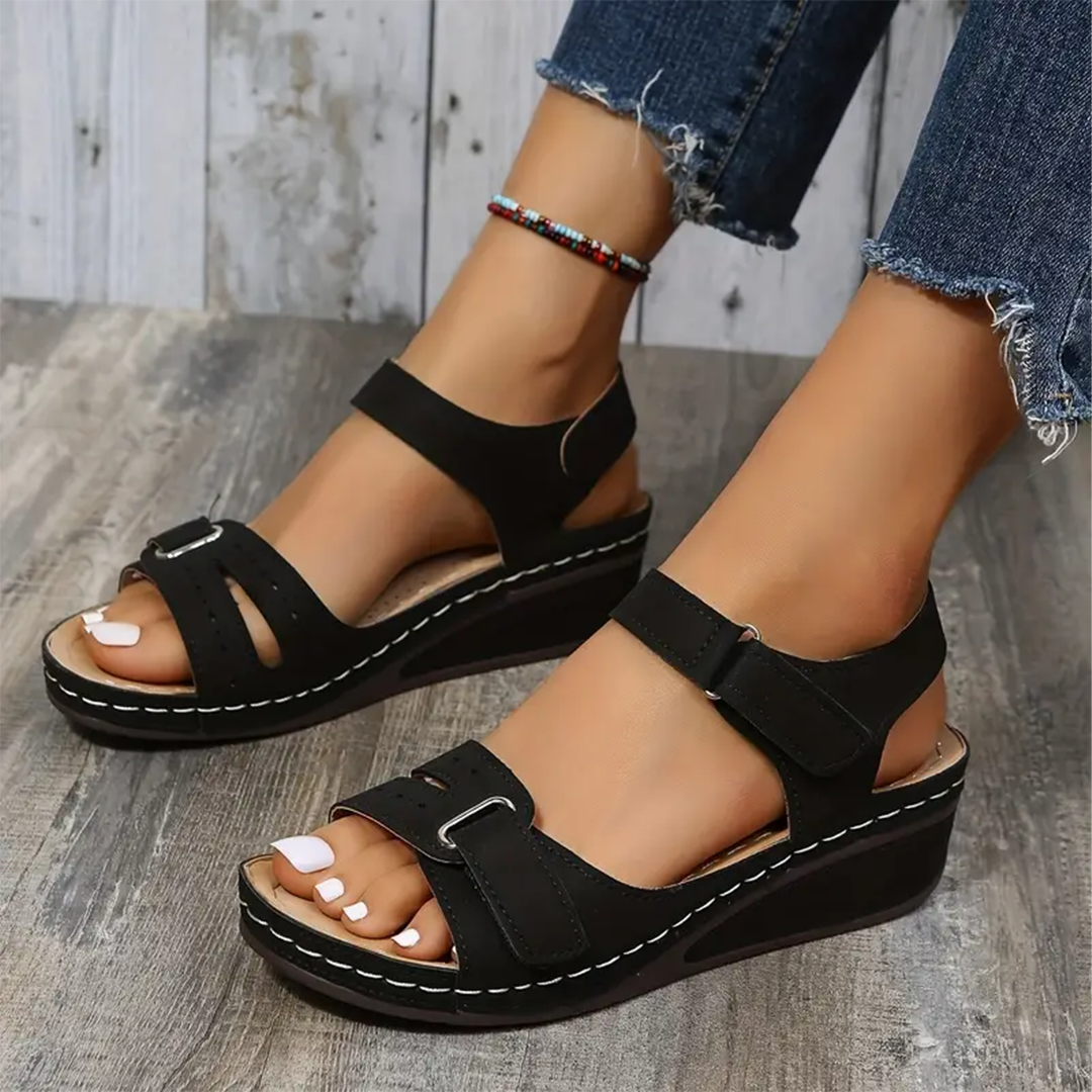 LOOP ANKLE STRAP KEILABSATZ SPORT-SANDALEN