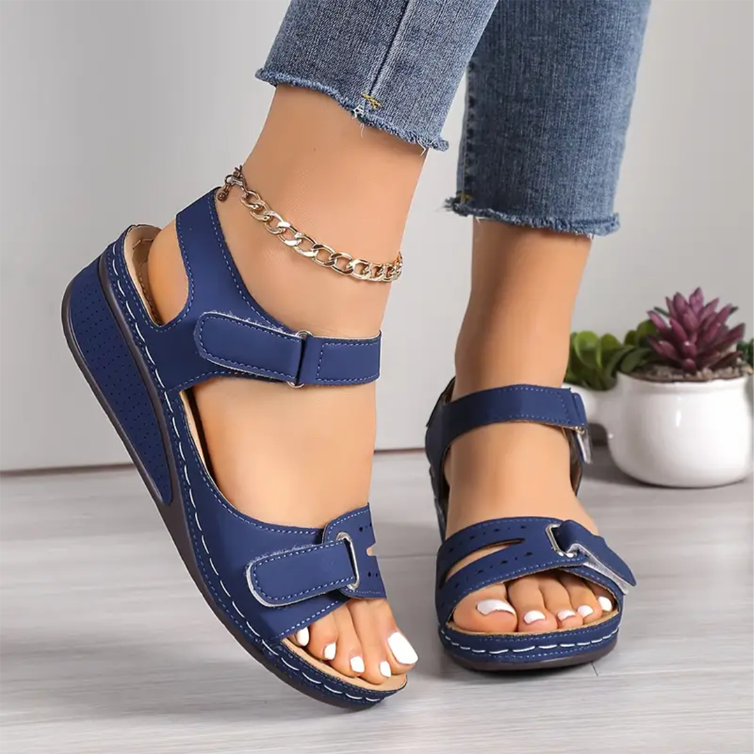 LOOP ANKLE STRAP KEILABSATZ SPORT-SANDALEN