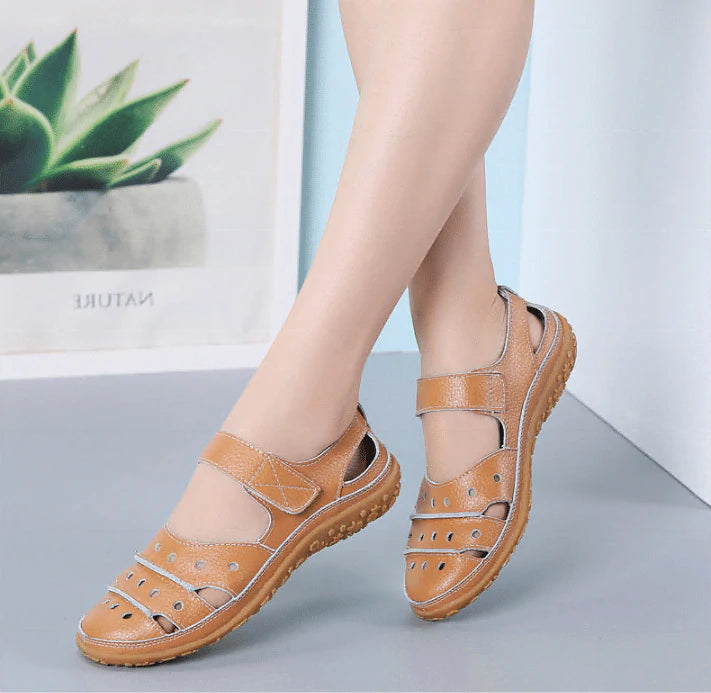 Damen-Flachleder-Sandalen mit Hohlhaken