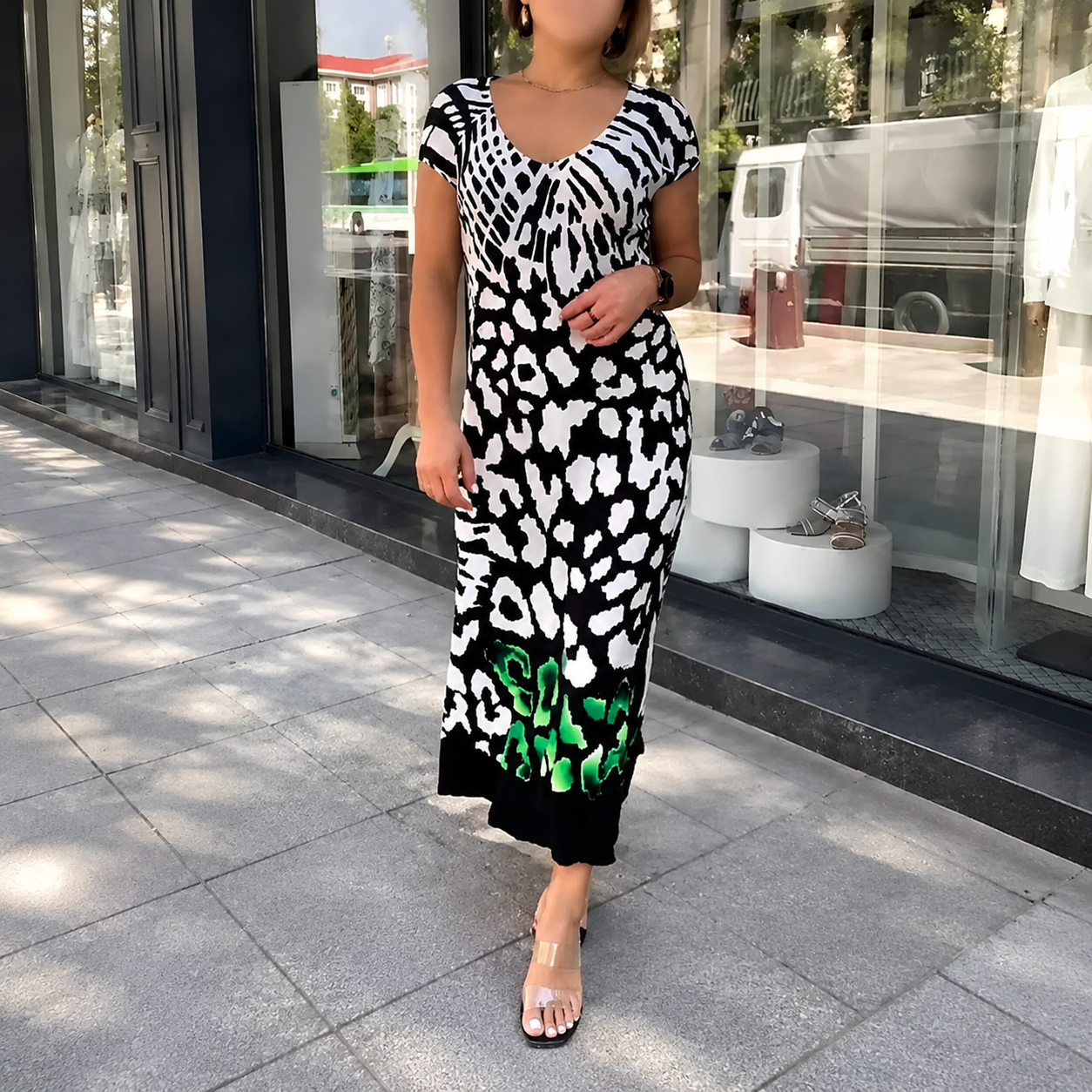 Lässiges kurzärmliges bedrucktes Kleid