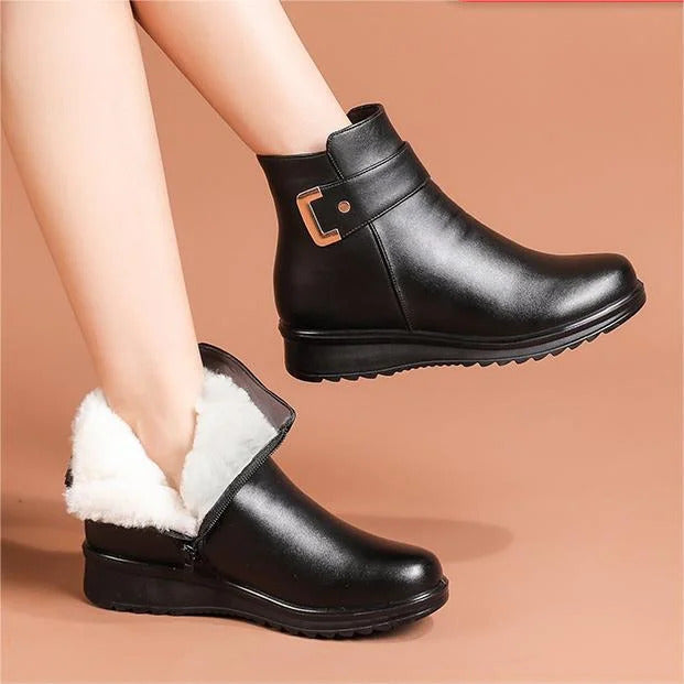 Women's Metal Buckle Leather Waterproof Boots