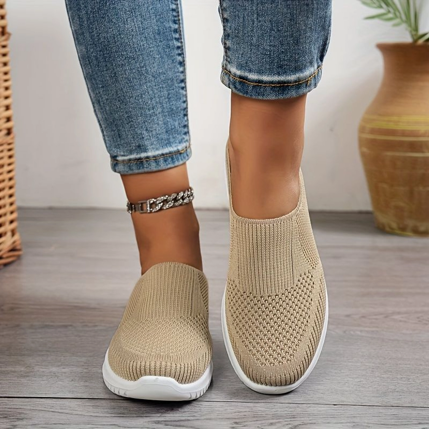 Women’s Breathable Knit Walking Shoes – Lightweight Slip-On Comfort