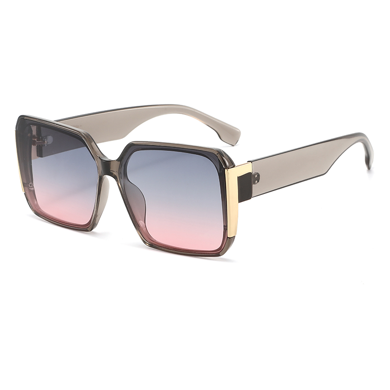 Oversized Retro Square Sunglasses – UV400 Fashion Shades