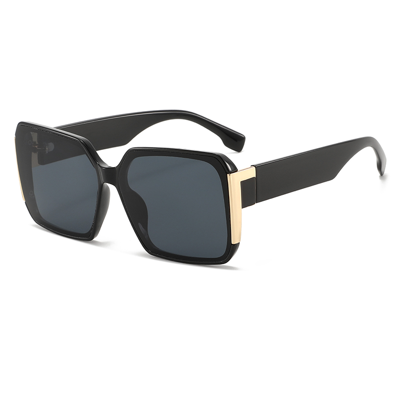Oversized Retro Square Sunglasses – UV400 Fashion Shades