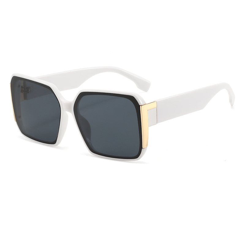 Oversized Retro Square Sunglasses – UV400 Fashion Shades